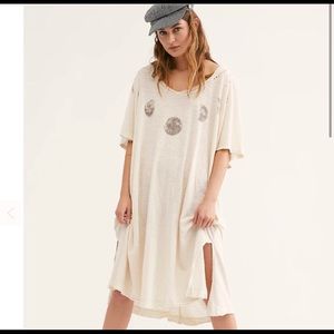 Magnolia Pearl Moon Phases Beau Tee (T-Shirt) Dress OS One Size Oversized